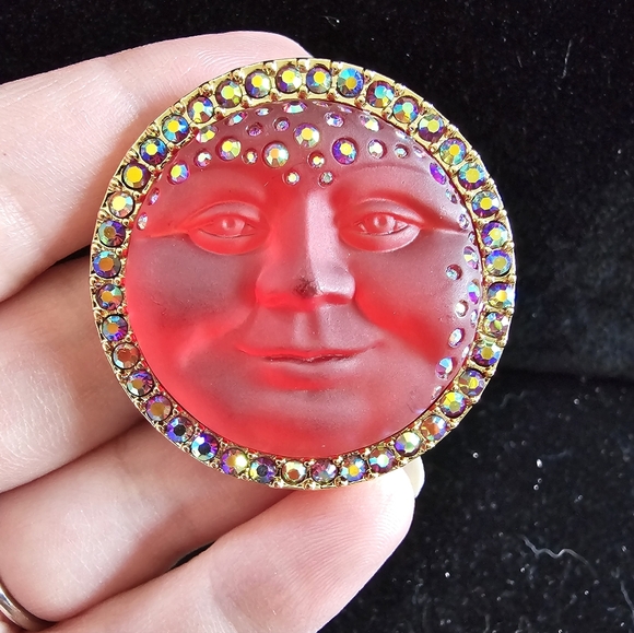 Kirks Folly Brooch - Picture 3 of 4